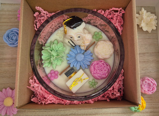 Sówka Gratulacyjna – świeca z przesłaniem