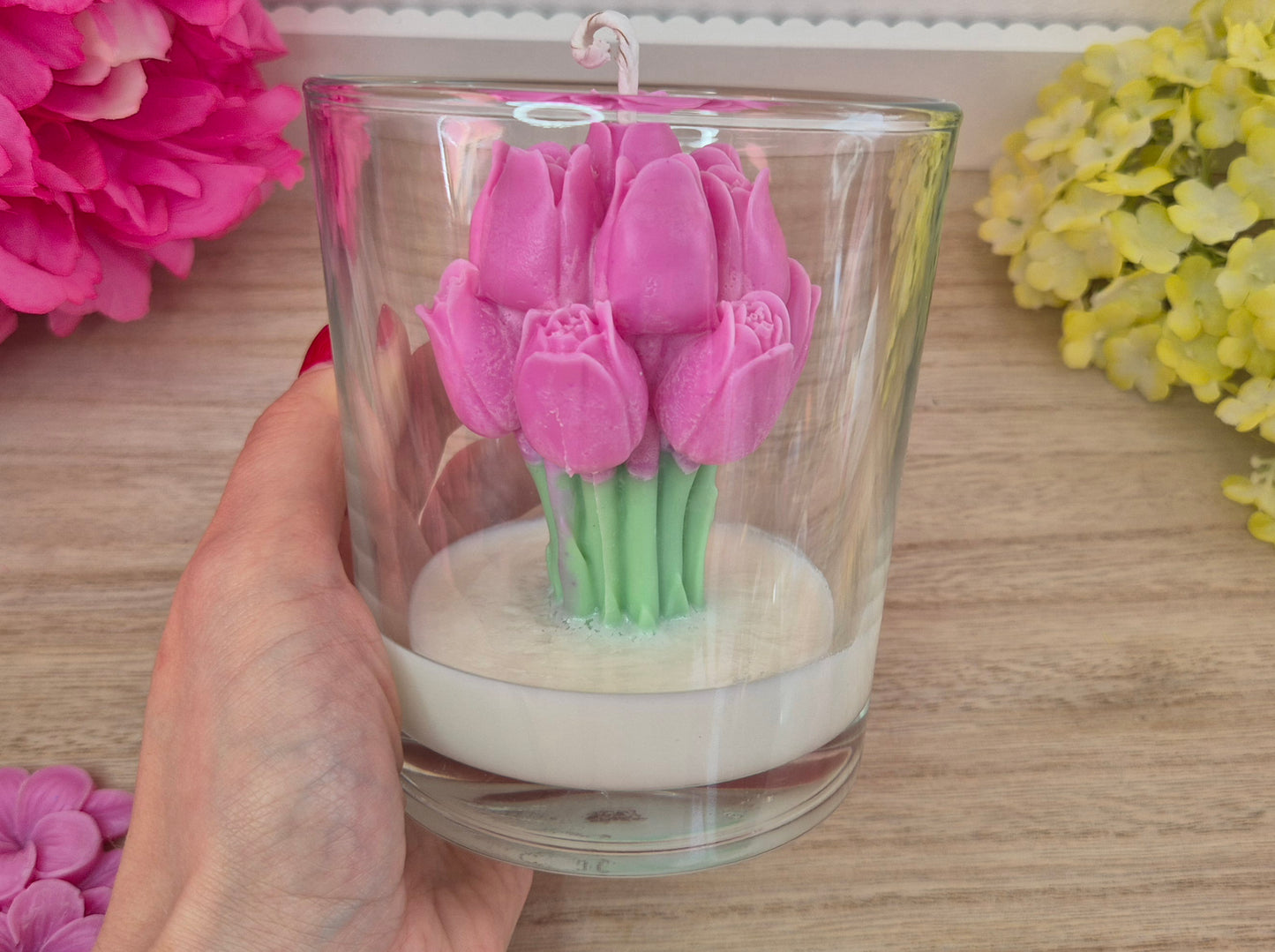 Tulipanowa Elegancja – świeca artystyczna w szkle