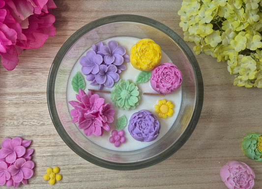 Pastel Bloom – świeca sojowa w ogrodzie kolorów