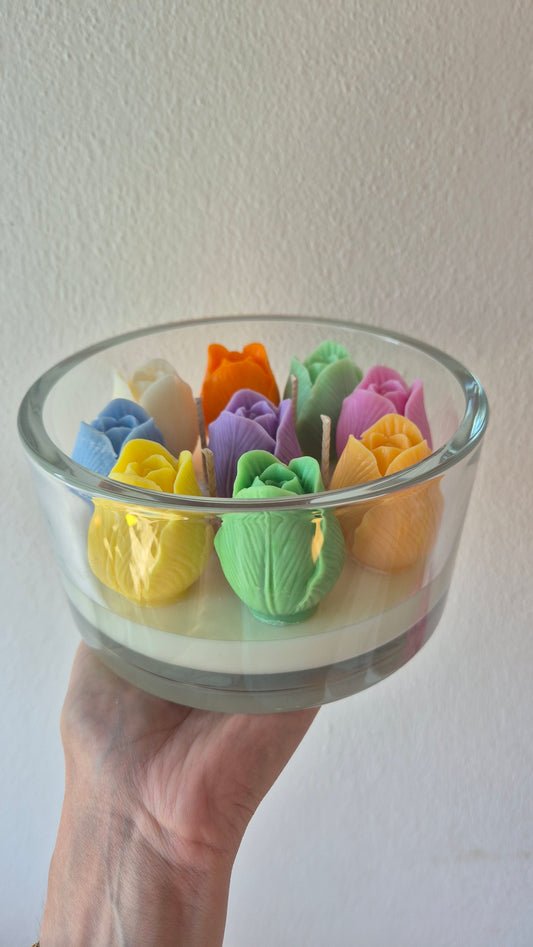 Tulip Harmony – sojowa świeca z kwiatowym motywem