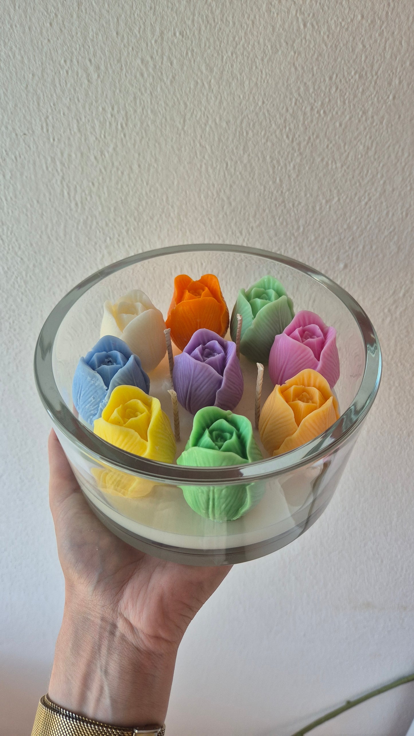 Tulip Harmony – sojowa świeca z kwiatowym motywem